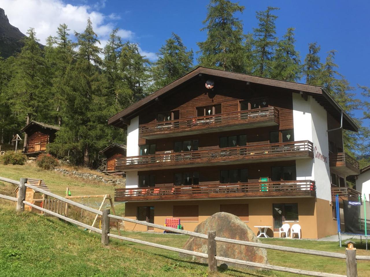 Apartments Carmena Saas-Grund Kültér fotó